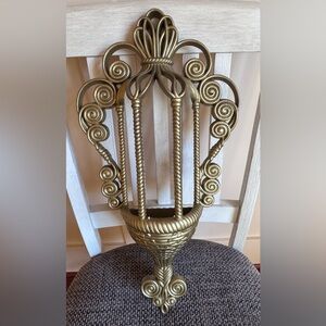 Vintage 1975 Burwood Products gold wall pocket planter Hanging.